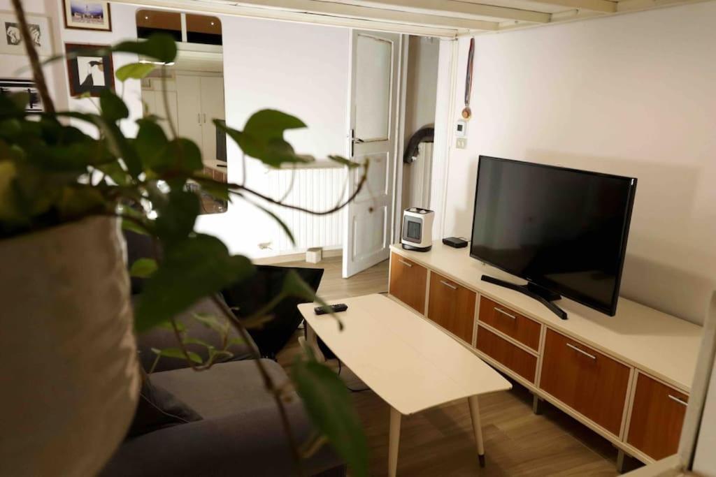 Lovely Flat, Ground Floor Centre Of Bologna! :) Kültér fotó